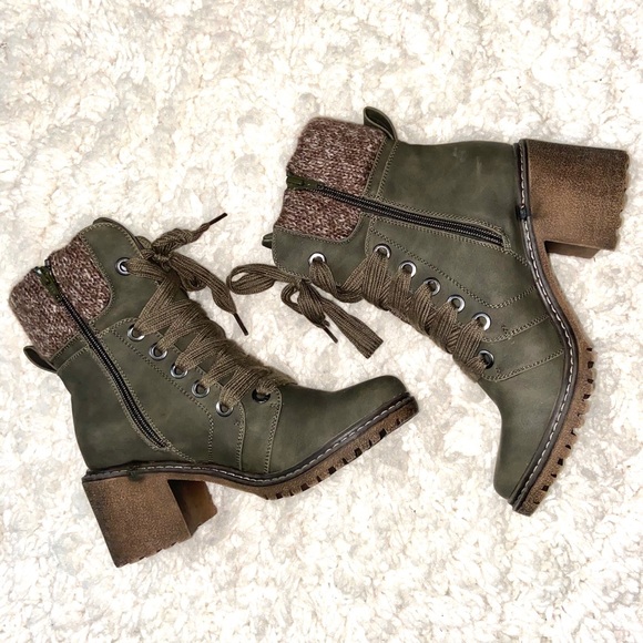 Roxy Shoes - Roxy Whitley Heeled Lace-Up Boots